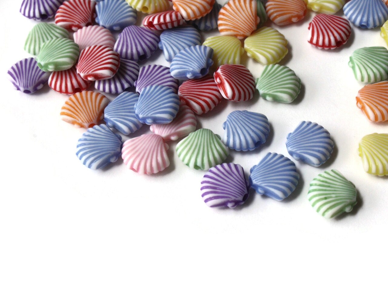 80 12.5mm Multi-Color Plastic Oyster Shell Mixed Color Seashell Beads bB1